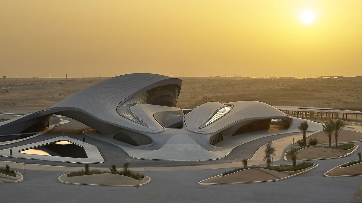 Plovoucí muzeum či pouštní blob. Výběr top staveb roku 2022